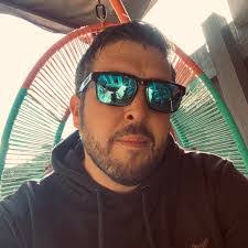 Justin Umholtz's Instagram, Twitter & Facebook