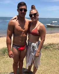 Kotoni staggs's father's name is also kotoni, and his mother's name is leanne. Brisbane Broncos Nrl Footy Star S Hug With Mother After Sick Grandmother Is Rushed To Hospital Express Digest