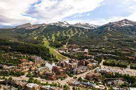 Colorado has a young, educated labor supply and a migrating population that is attracted to its robust economy and outdoor recreational opportunities. Where Luxury Homebuyers Are Shopping In Breckenridge Colorado