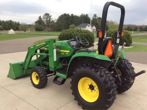 John Deere 4200 Tractor