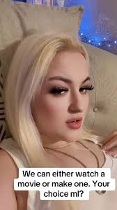 Ellie Carroll 🫶🏼 (@elbels03xo)