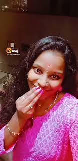 Devi Balu's Instagram, Twitter & Facebook