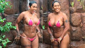 Cenapop · Rival de Scheila Carvalho posta foto seminua e recebe elogios na  web: “Que abundância, mermão!”