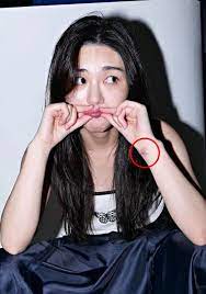 Mina butterfly filter #filter #butterfly #kpop #aoa #aceofangels #mina #kwonmina #minaring #minaaoa #aoamina #민아 #권민아 #에이오에이. Netizens Are Concerned After Seeing Scars On The Wrist Of Former Aoa Member Mina Allkpop