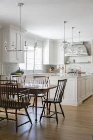 40 open kitchen & dining areas