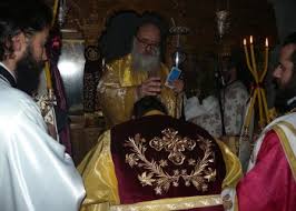 Από την πόλη του ηρακλείου απέχει 70 χλ και από το τελευταίο χωριό που συναντάμε για το μοναστήρι τις. Iera Monh Koydoyma Bhma Or8odo3ias