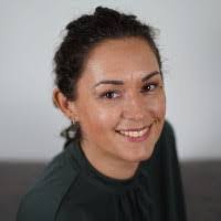 Rosalie Armstrong's Instagram, Twitter & Facebook