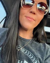 Tonya Crouch's Instagram, Twitter & Facebook