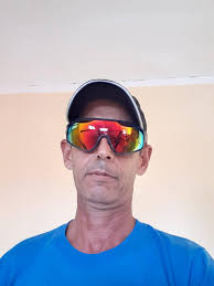 Locomotora canadiense mlw624 y locomotora rusa TE114k fueron las máquinas  principales del ferrocarril cubano de pasajeros y carga capaces de enlazar  a Occidente con oriente años 80 y 90 hasta el 2005