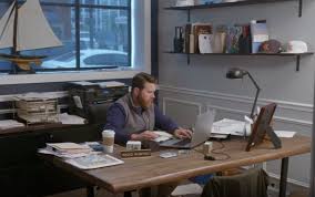 Chicago designer and home renovation expert alison victoria, and her contractor/partner donovan eckhardt, get four times what they bargained for when they undertake the rehab of a vintage chicago townhouse that had been converted into four separate apartment units. Windy City Rehab Is Back On Hgtv As Legal Battles Continue Hooked On Houses
