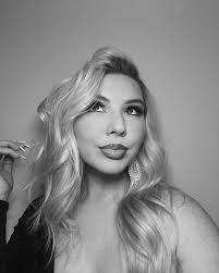 Cameron Scovell's Instagram, Twitter & Facebook