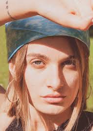 Sally Go Round The Roses — Cro