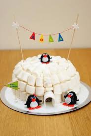 ¡hola amigos!el día de hoy de tanto esperar a los decoradores de iglus llego los nuevos muebles en el catalogo de muebles e iglus que esta super genial con muebles de. Igloo Cake Tarta Iglu Bolo Balada Queques Bolo