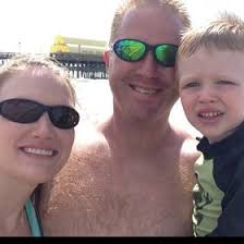 Sara-Kate Bennett (sarakatebennett)