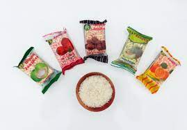 Bipang adalah makanan tradisional yang terbuat dari beras yang diolah sedemian rupa sehingga mengembang dan renyah. Jipang Bipang Rasa Buah Rice Puff Fruity Flavour Snacks Khas Pasuruan Indonesia Pack Of 10 Toko Indonesia