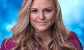 Deanne King's Instagram, Twitter & Facebook