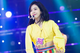 It airs live every sunday at 3:50 pm kst. Blackpink Jisoo Sbs Inkigayo Comeback Stage Performance