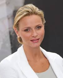 Made for princess charlene of monaco in 2011, this tiara features 1200 stones, totalling 70 carats. H S H Princess Charlene Of Monaco Van Cleef Arpels Creates The Princess Charlene Magic Alhambra Set The Royal Correspondent