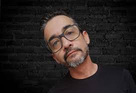 CALOMA Music & Downloads