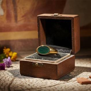 Florentine enamel ring set in gold, AI generated