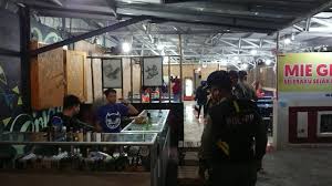 Cari lowongan terbaru di indonesia, temukan listing lowongan terbaru hanya di olx pusat lowongan terlengkap di cirebon kota. Satpol Pp Sidak Tempat Makan Banyak Yang Belum Patuh Radarcirebon Com
