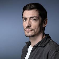Après "Koh-Lanta" et "Ninja Warrior", Claude Dartois défiera le parquet de "Danse  avec les stars" | TF1 INFO