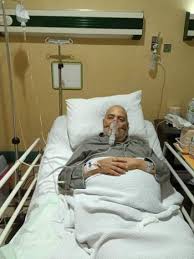 كان أول عمل لخالد سامي والذي ظهر فيه كممثل وعرفه الناس من بعد ذلك هو برنامج أوراق ملونة وبرنامج من كل. ÙˆØ§Ù„Ø¯ ØªØ§Ù…Ø± Ø­Ø³Ù†ÙŠ Ø¨ØµÙˆØ±Ø© Ù…Ù† Ø§Ù„Ù…Ø³ØªØ´ÙÙ‰ Ø¨Ø¹Ø¯ ØªØ¹Ø±Ø¶Ù‡ Ù„Ø£Ø²Ù…Ø© ØµØ­ÙŠØ©