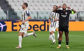 El barça ha negociado con sus agentes aunque a la baja. Juventus To Use De Sciglio As A Makeweight For Depay Or Aouar Forza Italian Football