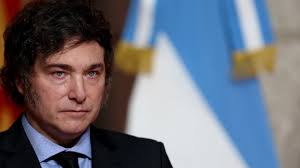 La imagen de Milei cayó 3 puntos tras los audios de Spagnuolo