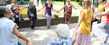 Incrementar la participación de los adultos mayores en actividades sociales a través de actividades físicas. Monitor De Actividades Fisicas Recreativas Para Personas De La Tercera Edad