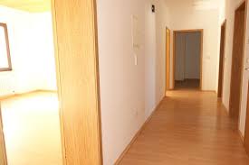 Sanierte 3 zimmer wohnung mit fernblick. Gepflegte 3 Zimmer Eigentumswohnung Mit Balkon 96052 Bamberg Podeldorfer Strasse Veit Immobilien Bamberg