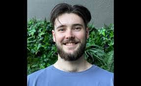 Daniel Carling's Instagram, Twitter & Facebook