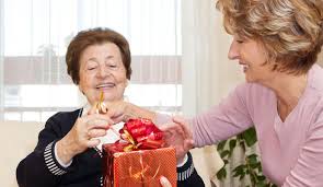 If you know, you know. 46 Amazing Gifts For Seniors With Alzheimer S Or Dementia Dailycaring