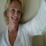 Marcie Farrell's Instagram, Twitter & Facebook