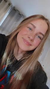 Colleen Tuttle's Instagram, Twitter & Facebook