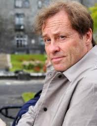 Ardal o'hanlon's emotional death in paradise exit aired last week, with his character di jack mooney deciding to go back to london and be with his daughter. Ardal O Hanlon Death In Paradise Wiki Fandom