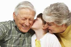 La scelta di indire una giornata mondiale dei nonni e degli anziani si colloca in un tempo segnato dalla pandemia e da quanto la generazione dei più anziani ha sofferto in questi mesi, in ogni parte del mondo. Oggi Si Celebra La Giornata Mondiale Dei Nonni E Degli Anziani Tusciatimes Eu It