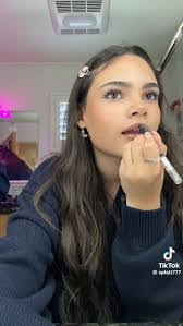 Layla Carter's Instagram, Twitter & Facebook