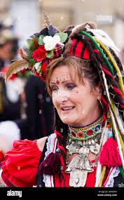 Dancer belly dance street hi-res stock photography and images