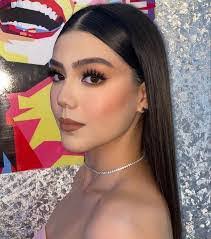 Amelia Triana's Instagram, Twitter & Facebook