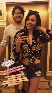 Is It Hot In Here Or Is It Just Me I M So High In Here Awwww They Are So Cute Markiplier Markiplier Memes Mark And Amy