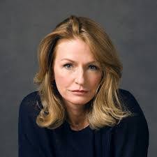 Tracy Tighe's Instagram, Twitter & Facebook