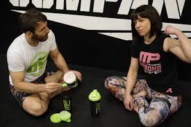 Ottavia busia is an italian mixed martial arts artist who came in fame after marrying a celebrity chef, anthony bourdain. Ottavia Ottaviabourdain Twitter