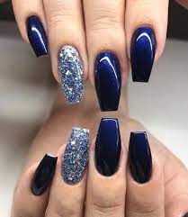 Y si te gusta el color rojo, descubre aquí cómo. Pin De Jeannine Thim En Nails Unas Color Azul Esmalte De Unas Azul Colores De Esmalte De Unas
