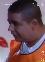 Personaje más nada que veriento que este y me salgo del grupo