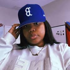 Asia Ferrell (@beigebeaut)