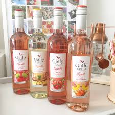 Drinks&co users rate this rosé wine with 4 out of 5 points. A Sip Of Summer Round Up Food Fashion And Fitness