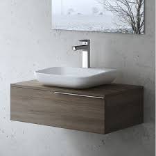 Wie auch für große badezimmer ist der waschtisch mit unterschrank das badmöbel, nach dem ergänzende badmöbel wie badspiegel, badschrank & co. Badezimmermobel Gaste Wc Waschbecken Und Unterschrank In Nussbaum Braun