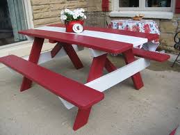 Applestone Cottage Old Decrepit Table Gets Brand New Look Painted Picnic Tables Picnic Table Little Tikes Picnic Table