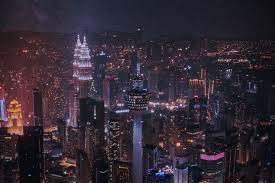 Enjoy a sumptuous buffet dinner in the tower's revolving restaurant while soaking up the breathtaking panoramic view of the night lights of kuala lumpur and with the twinkling lights of the city as your backdrop you will enjoy a. 7 Best Night Views In Kuala Lumpur Malaysia Places To Go At Night In Kuala Lumpur